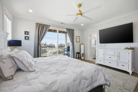 2802 Emerald Drive Emerald Isle NC 28594
