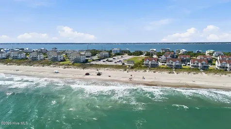 2802 Emerald Drive Emerald Isle NC 28594