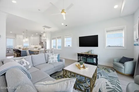 2802 Emerald Drive Emerald Isle NC 28594