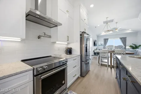 2802 Emerald Drive Emerald Isle NC 28594