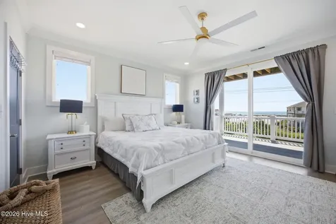 2802 Emerald Drive Emerald Isle NC 28594