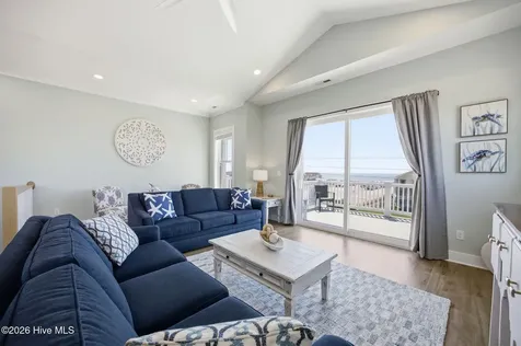 2802 Emerald Drive Emerald Isle NC 28594