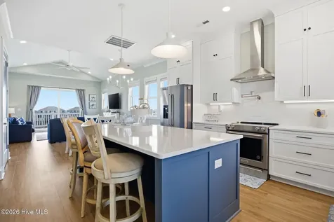 2802 Emerald Drive Emerald Isle NC 28594