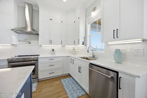 2802 Emerald Drive Emerald Isle NC 28594