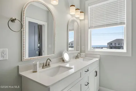 2802 Emerald Drive Emerald Isle NC 28594