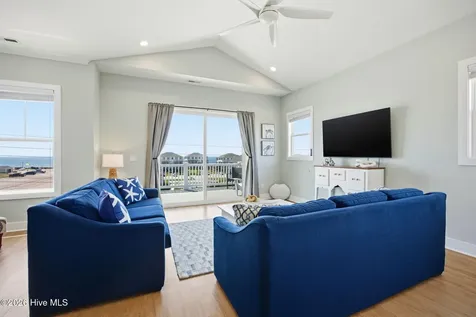 2802 Emerald Drive Emerald Isle NC 28594
