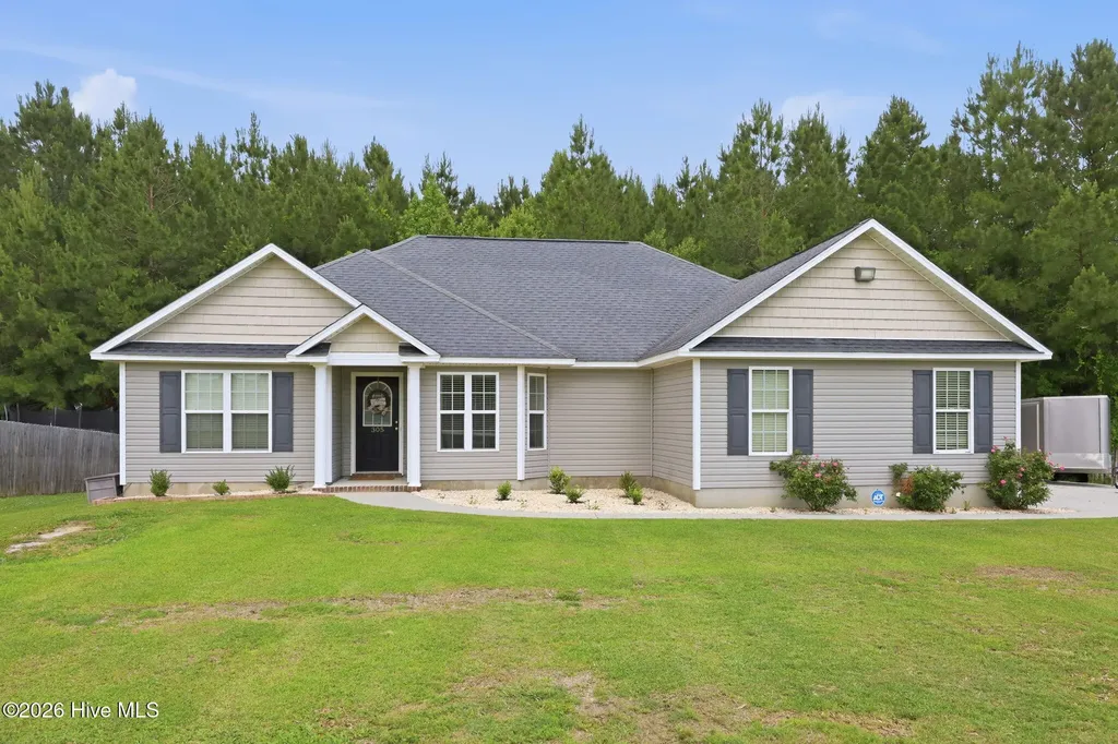 305 De Anza Court Maysville NC 28555