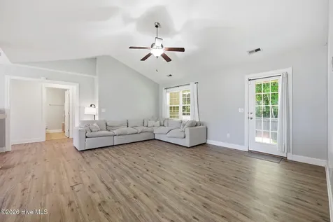 305 De Anza Court Maysville NC 28555