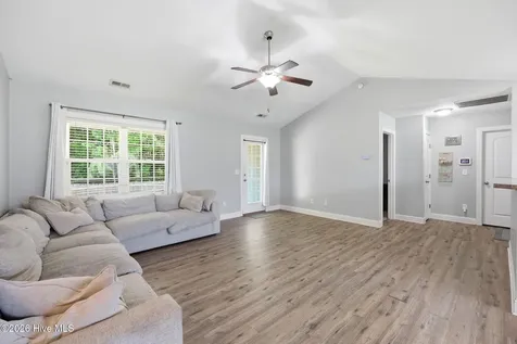 305 De Anza Court Maysville NC 28555