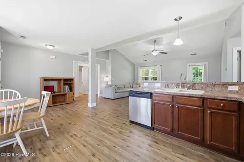 305 De Anza Court Maysville NC 28555