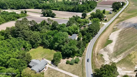 437 E Wards Bridge Road Kenansville NC 28349