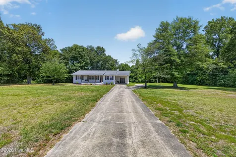 437 E Wards Bridge Road Kenansville NC 28349