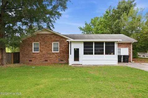 246 Ernest Gurganus Road Jacksonville NC 28540