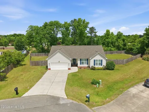 203 Grafton Court Jacksonville NC 28540