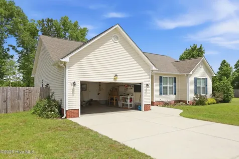 203 Grafton Court Jacksonville NC 28540