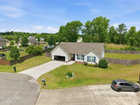 203 Grafton Court Jacksonville NC 28540