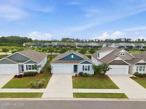 1337 Clendon Circle Leland NC 28451