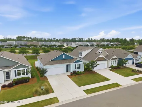 1337 Clendon Circle Leland NC 28451