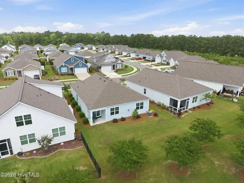 1337 Clendon Circle Leland NC 28451