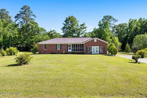 345 Pleasant Plains Church Road Whiteville NC 28472