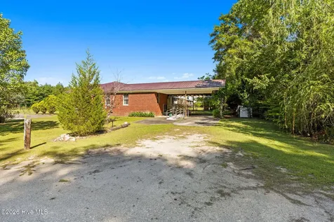345 Pleasant Plains Church Road Whiteville NC 28472