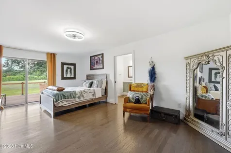 833 Pelican Drive New Bern NC 28560