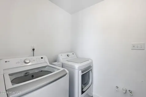 833 Pelican Drive New Bern NC 28560