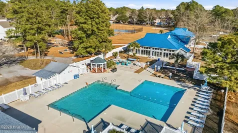 833 Pelican Drive New Bern NC 28560