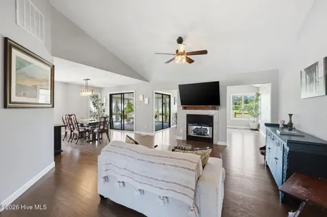 833 Pelican Drive New Bern NC 28560