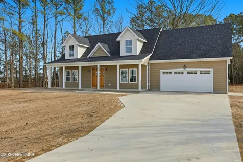 511 Harvest Point Road Elizabeth City NC 27909