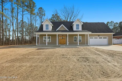 511 Harvest Point Road Elizabeth City NC 27909