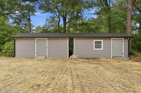 601 Bethesda Avenue Aberdeen NC 28315