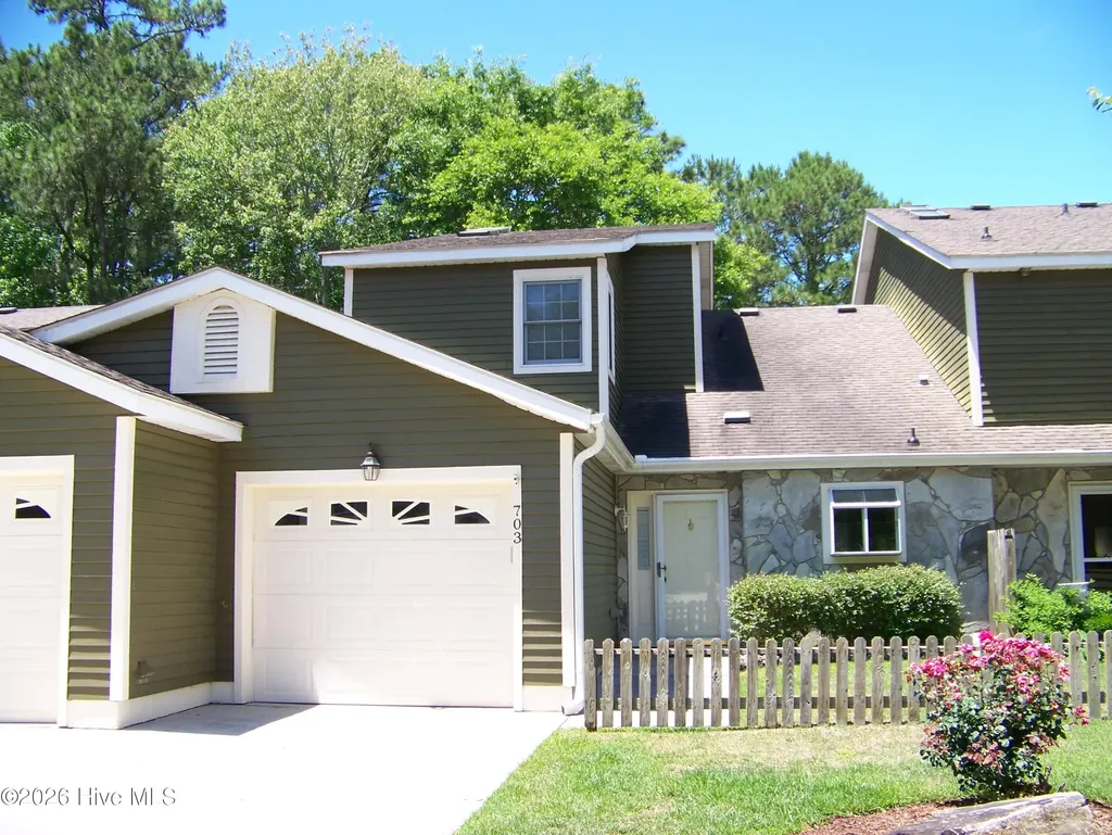 703 Cedarwood Village Morehead City NC 28557