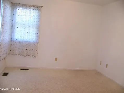 703 Cedarwood Village Morehead City NC 28557
