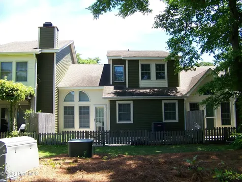 703 Cedarwood Village Morehead City NC 28557