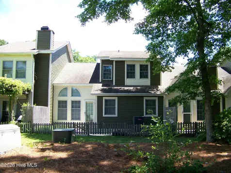 703 Cedarwood Village Morehead City NC 28557