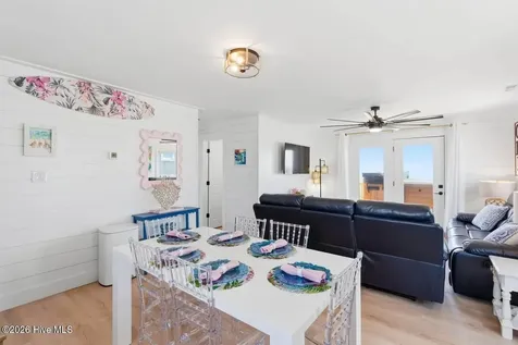 4327 E Beach Drive Oak Island NC 28465