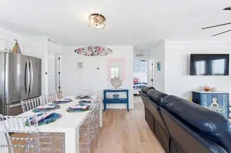 4327 E Beach Drive Oak Island NC 28465