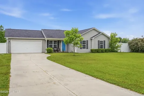 2325 White Oak River Road Maysville NC 28555