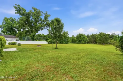 2325 White Oak River Road Maysville NC 28555