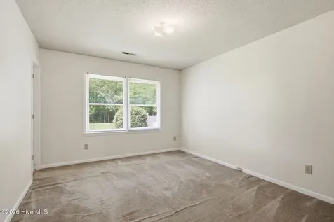 703 Oxford Drive Morehead City NC 28557
