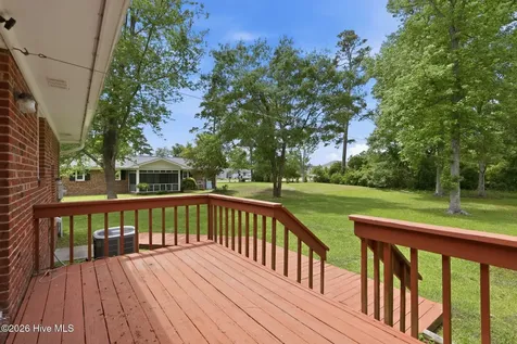 703 Oxford Drive Morehead City NC 28557