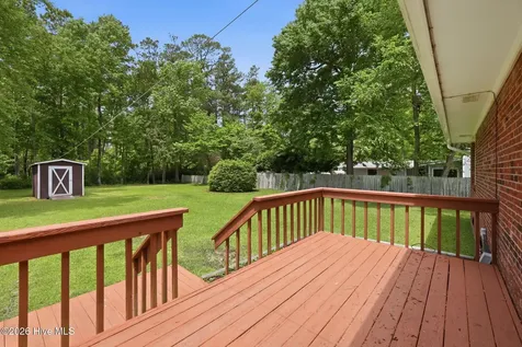 703 Oxford Drive Morehead City NC 28557