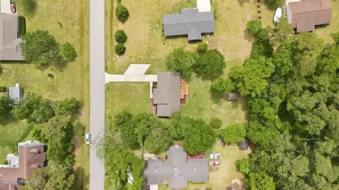 703 Oxford Drive Morehead City NC 28557