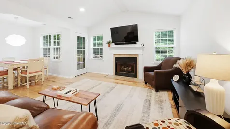 138 Leonard Drive New Bern NC 28560