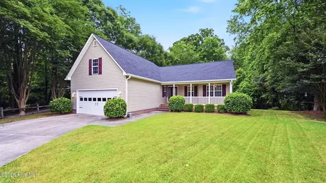 138 Leonard Drive New Bern NC 28560