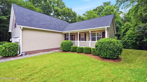 138 Leonard Drive New Bern NC 28560