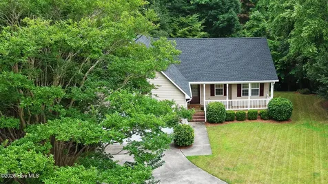 138 Leonard Drive New Bern NC 28560