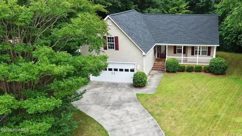 138 Leonard Drive New Bern NC 28560