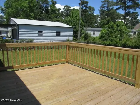 213 Pettiford Road Peletier NC 28584